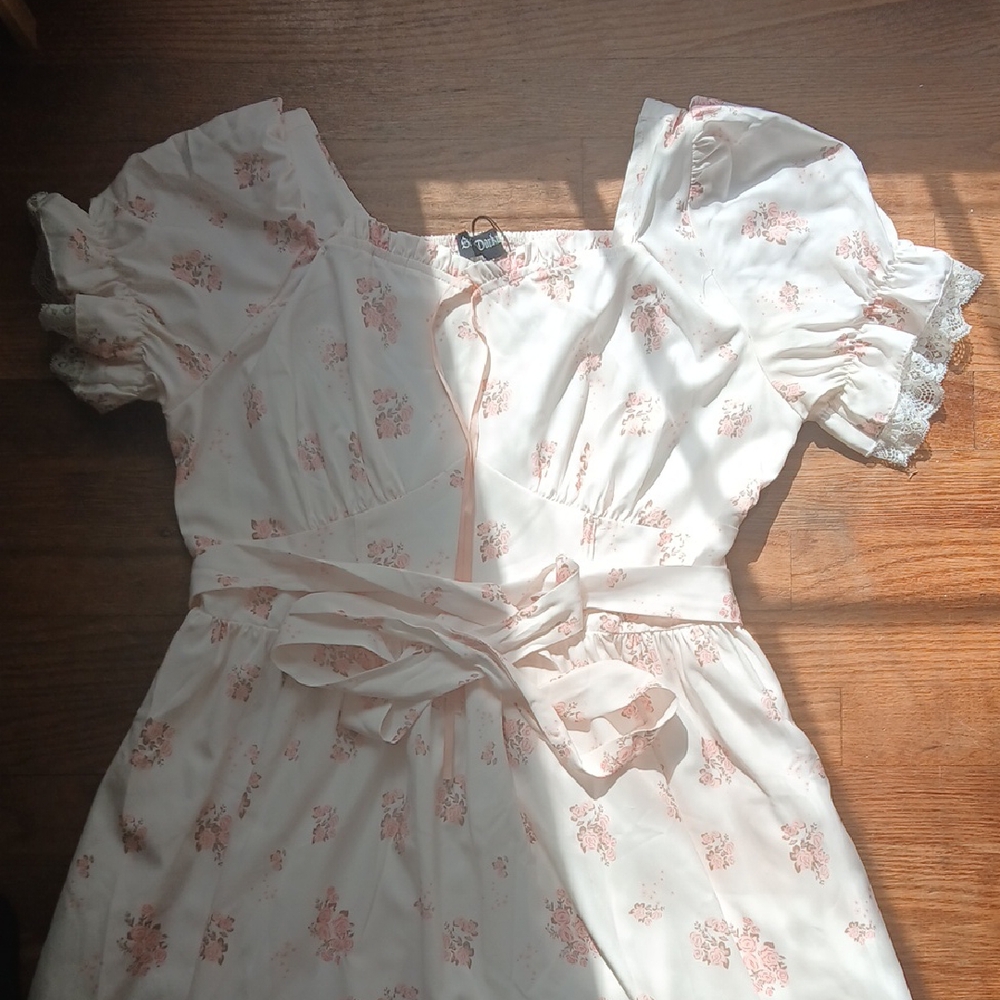 Chic Floral White and Pink Dress